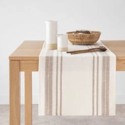 Maisons Du Monde Chemins De Table Chemin De Table Blanc Et Marron En Coton 48x150