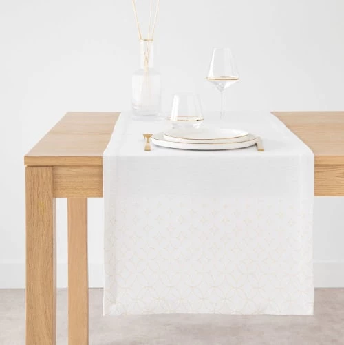 Maisons Du Monde Chemins De Table Chemin De Table En Coton Blanc Et Lurex Doré 48x150 1 Maisons Du Monde Chemins De Table Chemin De Table En Coton Blanc Et Lurex Doré 48x150