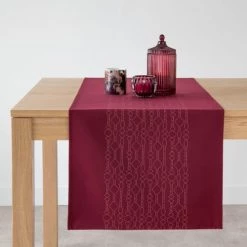 Maisons Du Monde Chemins De Table Chemin De Table En Jacquard Rouge, à Motifs Dorés 48x150