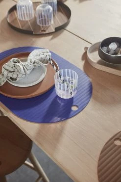 OYOY Living Design Sets De Table Set De Table Bleu En Silicone 33x46cm - Lot De 2 -Tabliers et torchons Soldes set de table bleu en silicone 33x46cm lot de 2 2