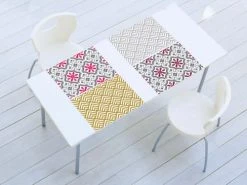 Le Grand Cirque Sets De Table Set De Table Trianon Pourpre 36x48cm 8 Le Grand Cirque Sets De Table Set De Table Trianon Pourpre 36x48cm -Tabliers et torchons Soldes set de table trianon pourpre 36x48cm 1